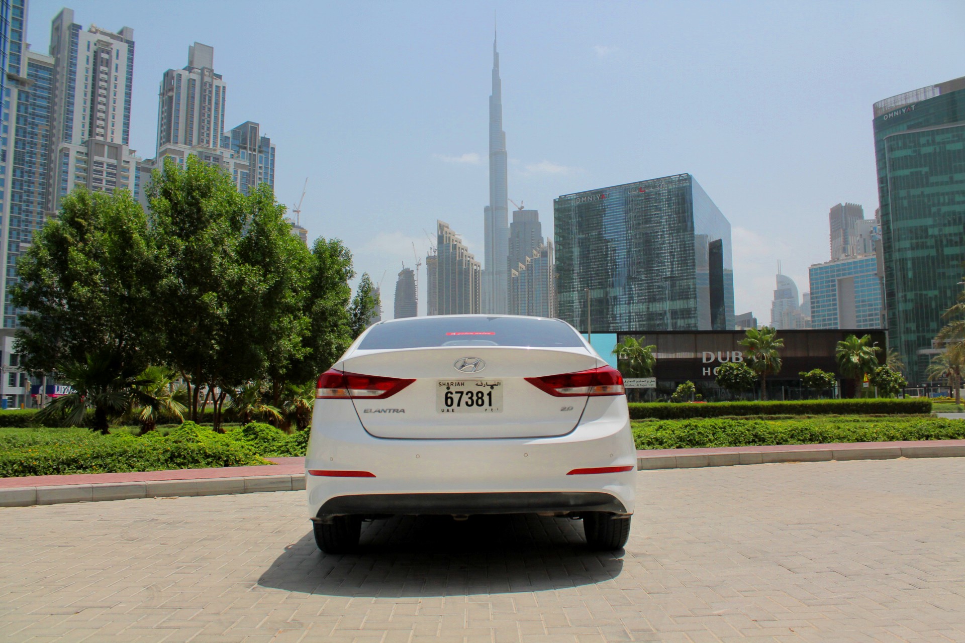 https://dev.quickdrive.ae/uploads/2020/07/09/03 elantra.jpg